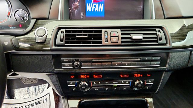 2016 BMW 5 Series 4dr Sdn 550i xDrive w/M Sport Package - 23091263 - 17