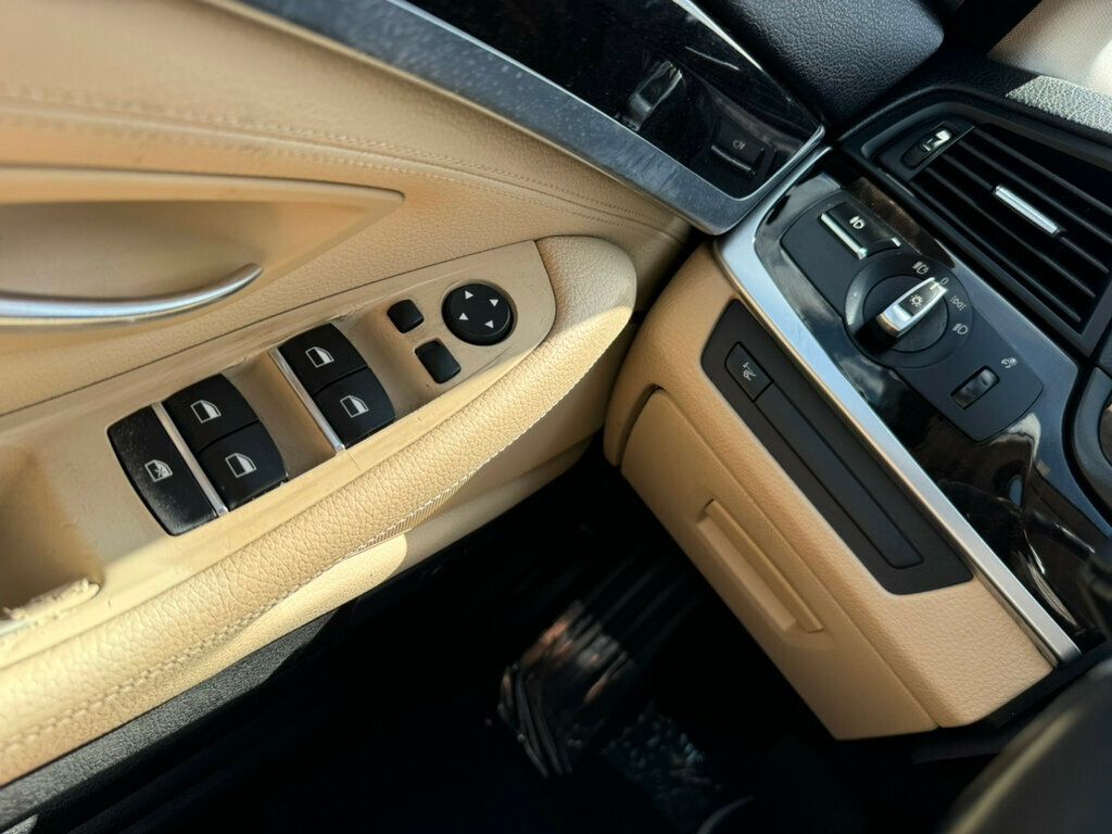 2016 BMW 5 Series 528i - 22884038 - 13