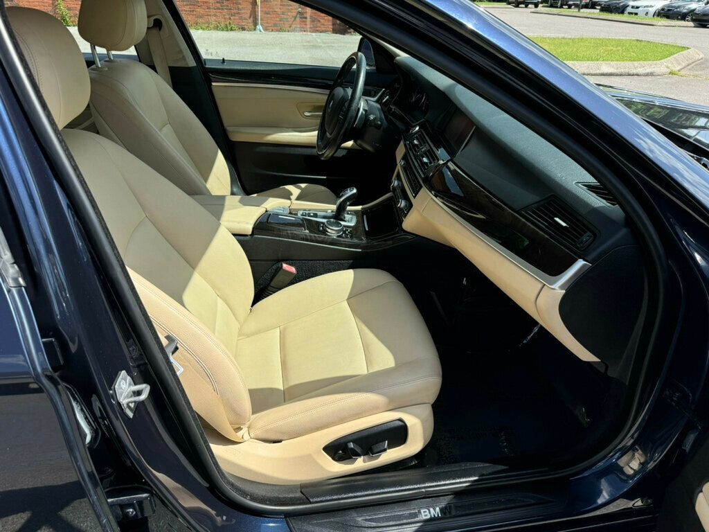 2016 BMW 5 Series 528i - 22884038 - 8