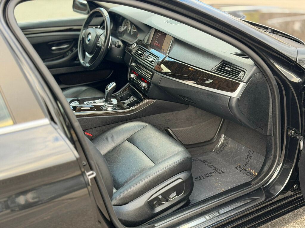 2016 BMW 5 Series 528i - 22957099 - 12