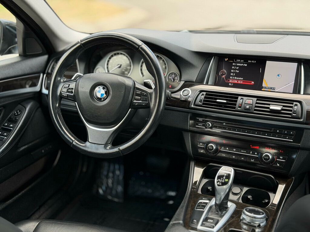 2016 BMW 5 Series 528i - 22957099 - 18