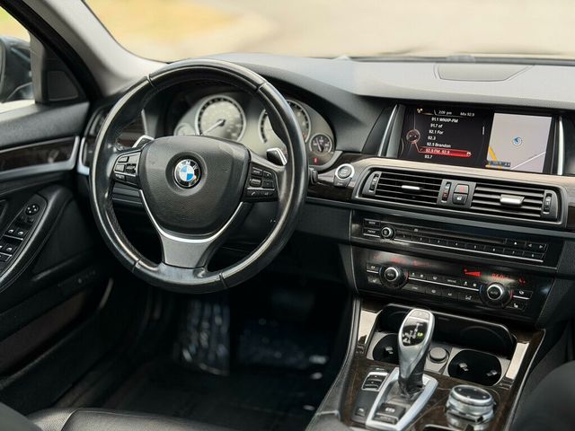 2016 BMW 5 Series 528i - 22957099 - 18