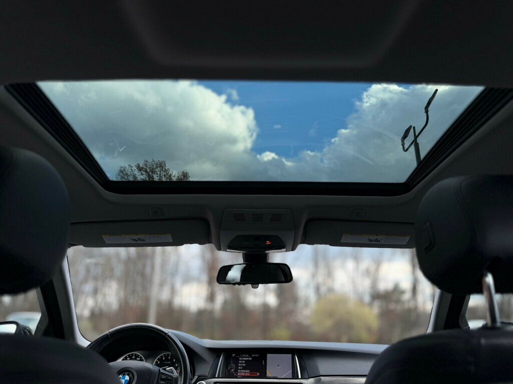 2016 BMW 5 Series 528i - 22957099 - 26