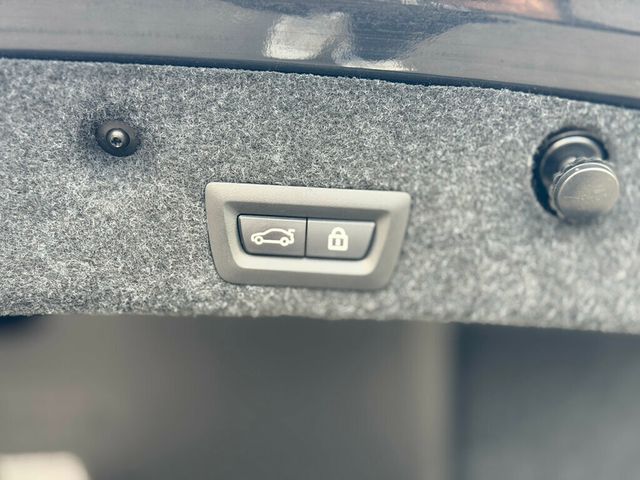 2016 BMW 5 Series 528i - 22957099 - 28