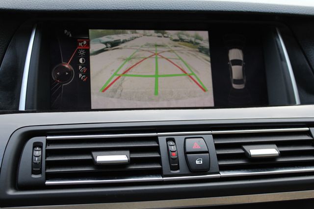 2016 BMW 5 Series 528i - 22966158 - 11