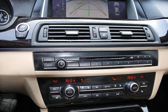 2016 BMW 5 Series 528i - 22966158 - 12