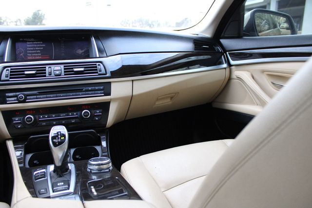 2016 BMW 5 Series 528i - 22966158 - 27