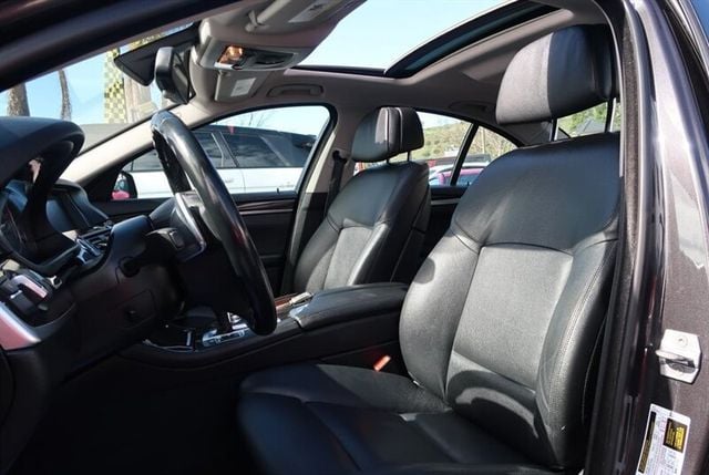 2016 BMW 5 Series 528i - 22984309 - 3