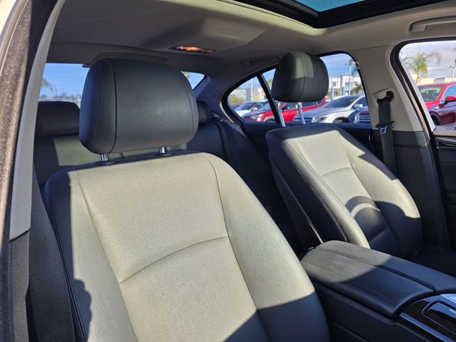 2016 BMW 5 Series 528i - 22998768 - 9