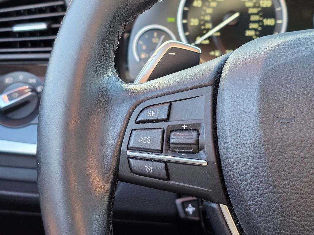 2016 BMW 5 Series 528i - 22998768 - 23