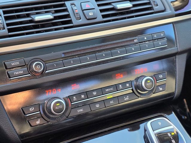 2016 BMW 5 Series 528i - 22998768 - 29