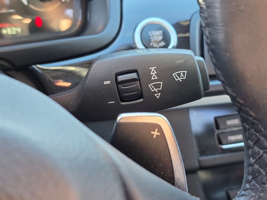 2016 BMW 5 Series 528i - 22998768 - 36