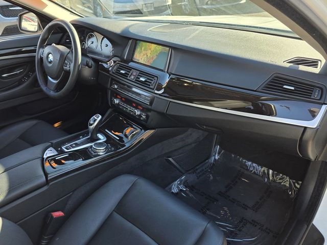 2016 BMW 5 Series 528i - 22998768 - 7