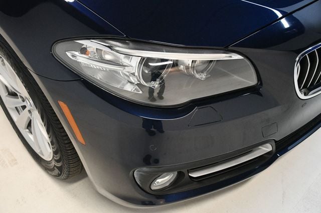 2016 BMW 5 Series 528i - 22974853 - 10