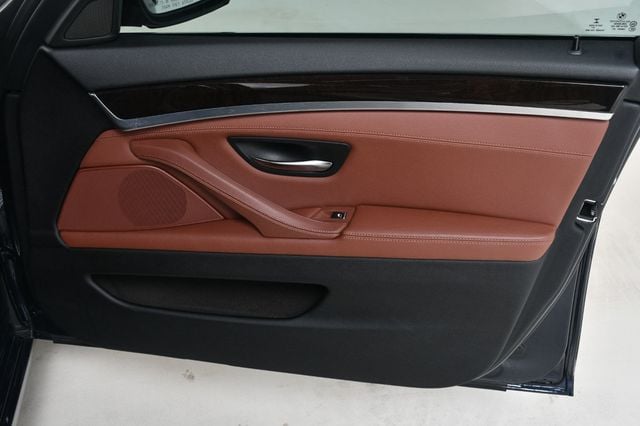 2016 BMW 5 Series 528i - 22974853 - 23