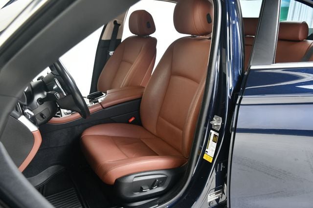 2016 BMW 5 Series 528i - 22974853 - 31