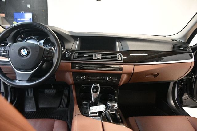 2016 BMW 5 Series 528i - 22974853 - 4