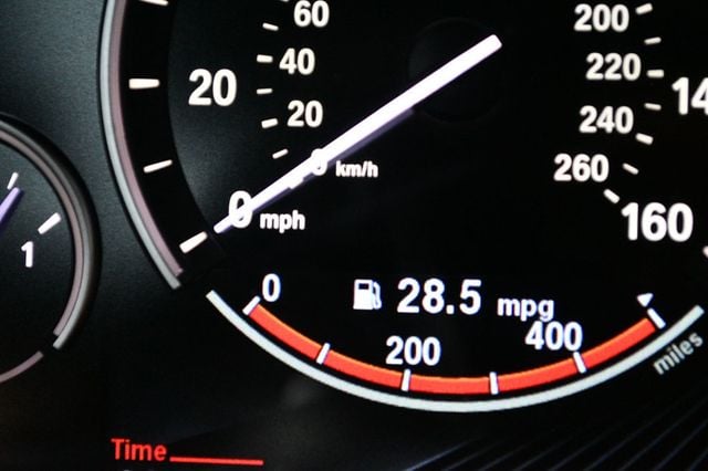 2016 BMW 5 Series 528i - 22974853 - 49