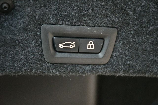 2016 BMW 5 Series 528i - 22974853 - 55