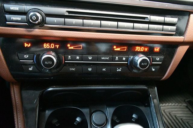 2016 BMW 5 Series 528i - 22974853 - 59