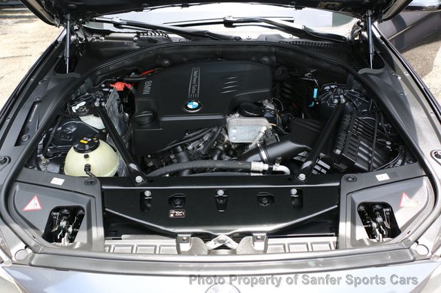 2016 BMW 5 Series 528i - 23043695 - 11