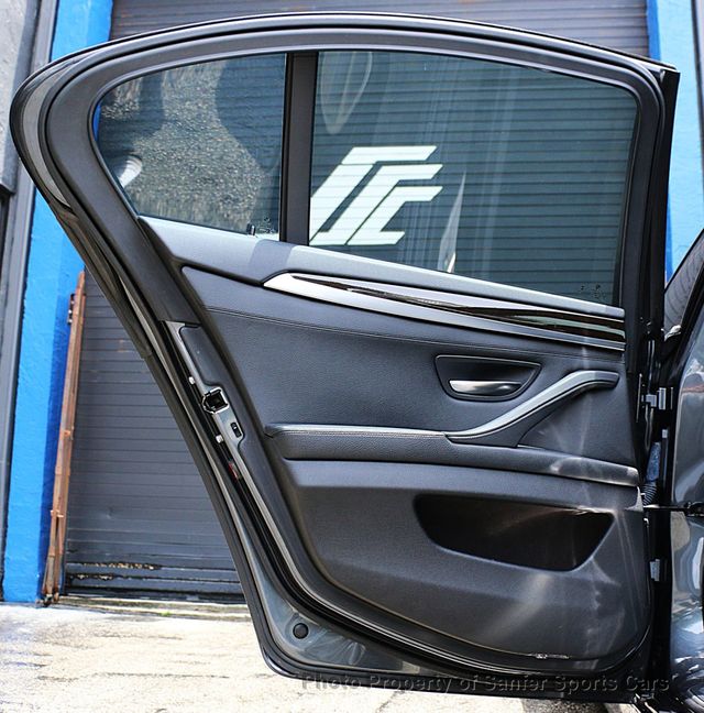 2016 BMW 5 Series 528i - 23043695 - 19