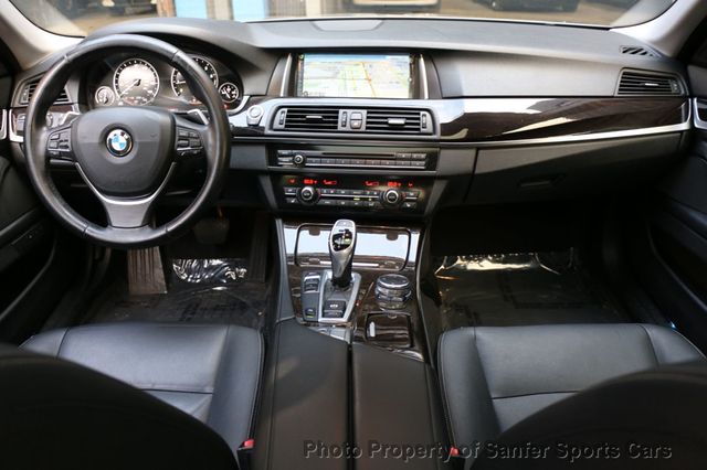 2016 BMW 5 Series 528i - 23043695 - 22