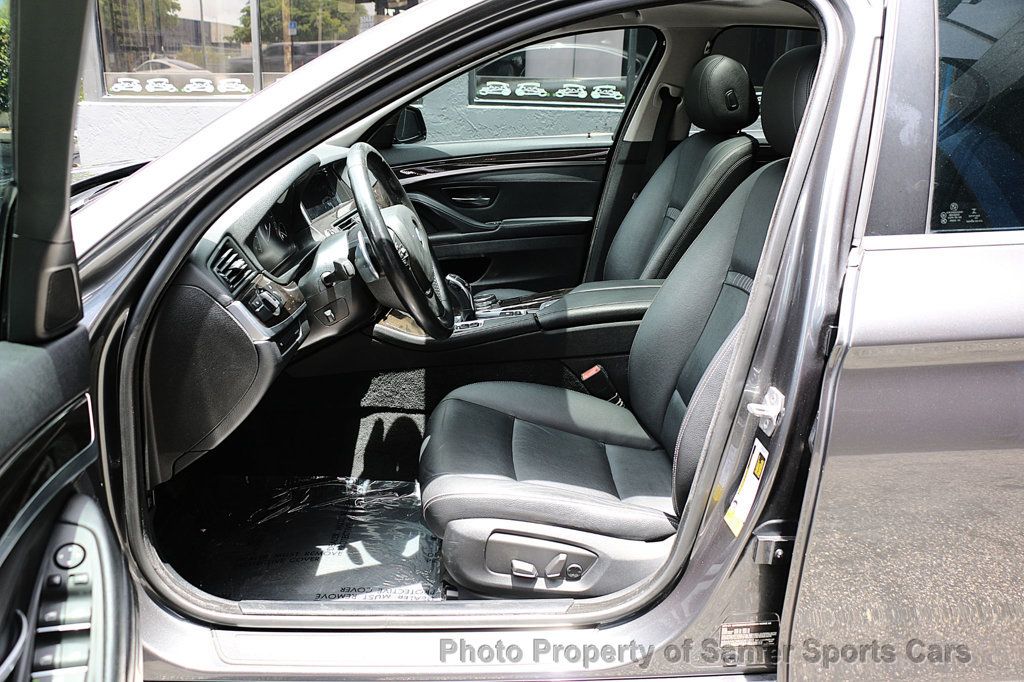 2016 BMW 5 Series 528i - 23043695 - 24