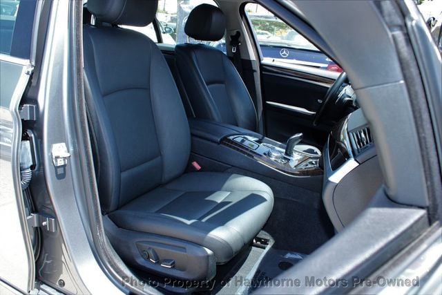 2016 BMW 5 Series 528i - 23059186 - 10