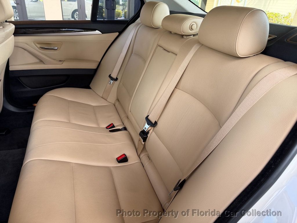 2016 BMW 5 Series 528i Premium Sedan - 22986402 - 9