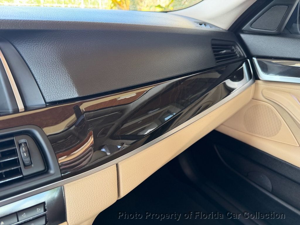 2016 BMW 5 Series 528i Premium Sedan - 22986402 - 46