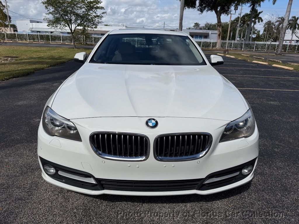 2016 BMW 5 Series 528i Premium Sedan - 22986402 - 4