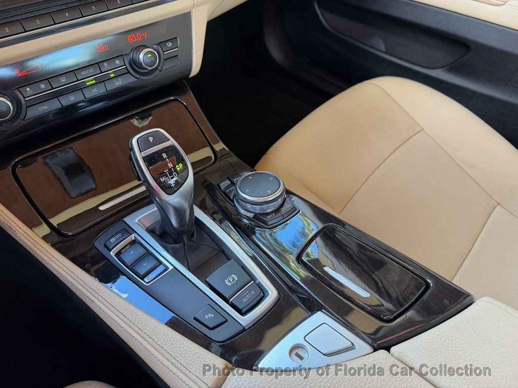 2016 BMW 5 Series 528i Premium Sedan - 22986402 - 49