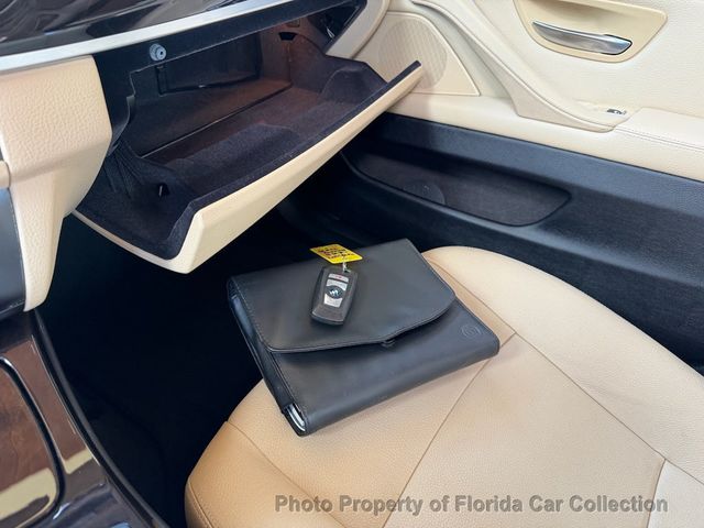 2016 BMW 5 Series 528i Premium Sedan - 22986402 - 62