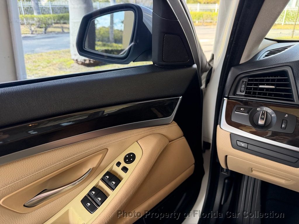 2016 BMW 5 Series 528i Premium Sedan - 22986402 - 71