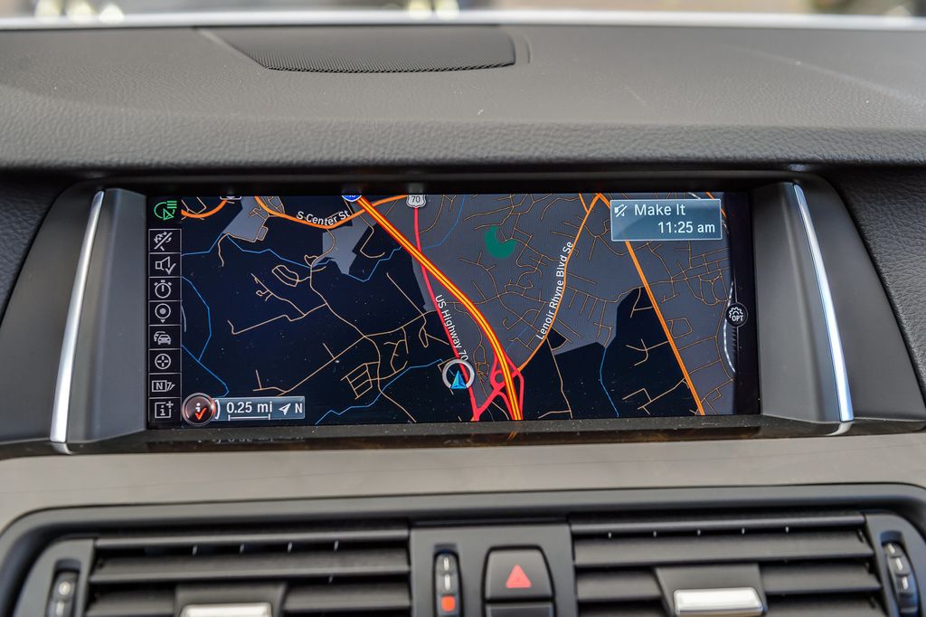 2016 BMW 5 Series 528i - WHITE ON BEIGE - NAV - BACKUP CAM - BLUETOOTH - 22984374 - 22