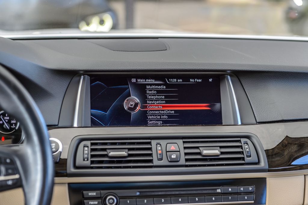 2016 BMW 5 Series 528i - WHITE ON BEIGE - NAV - BACKUP CAM - BLUETOOTH - 22984374 - 29