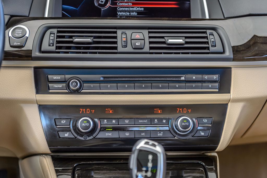 2016 BMW 5 Series 528i - WHITE ON BEIGE - NAV - BACKUP CAM - BLUETOOTH - 22984374 - 30