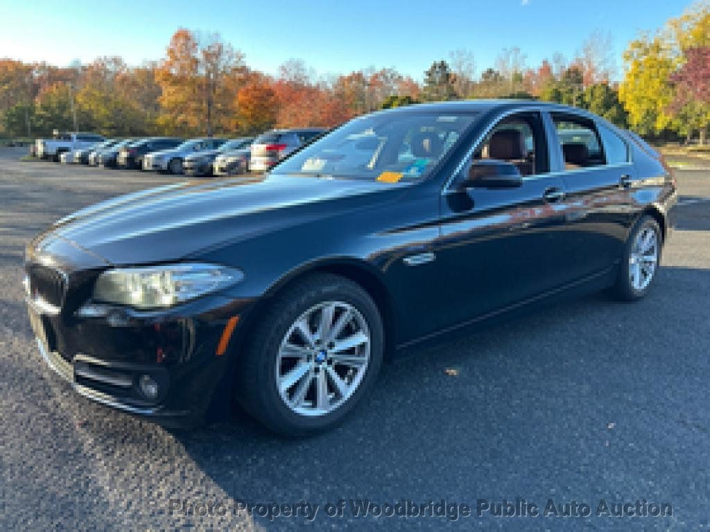 2016 BMW 5 Series 528i xDrive - 22944798 | Video 1