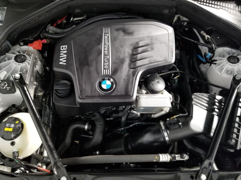 2016 BMW 5 Series 528i xDrive - 18325704 - 20
