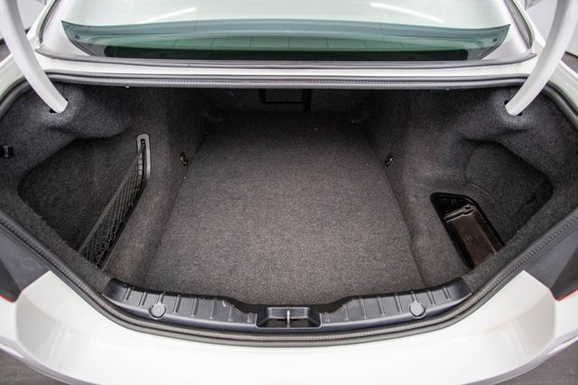 2016 BMW 5 Series 535i - 22946516 - 39