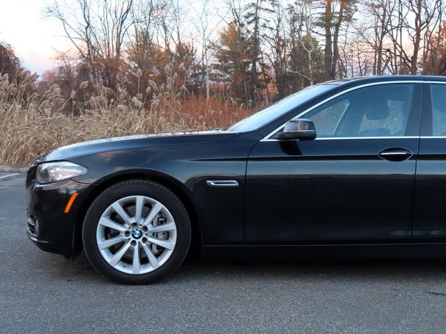 2016 BMW 5 Series 535i xDrive - 22947945 - 9