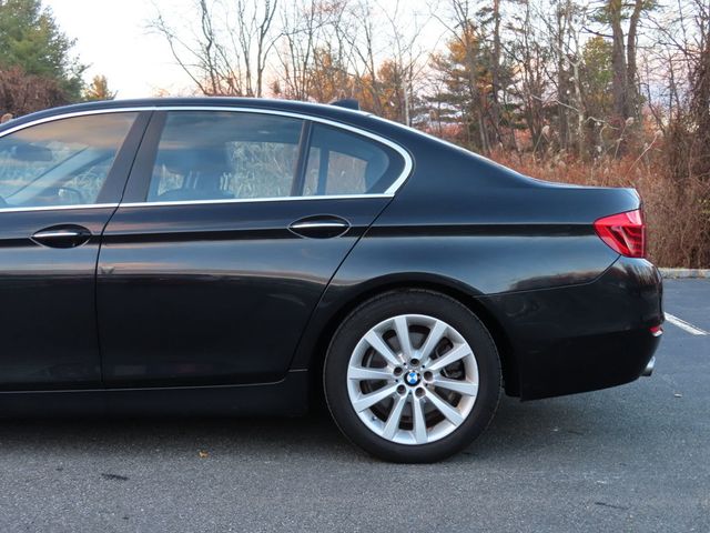 2016 BMW 5 Series 535i xDrive - 22947945 - 10