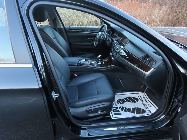 2016 BMW 5 Series 535i xDrive - 22947945 - 23