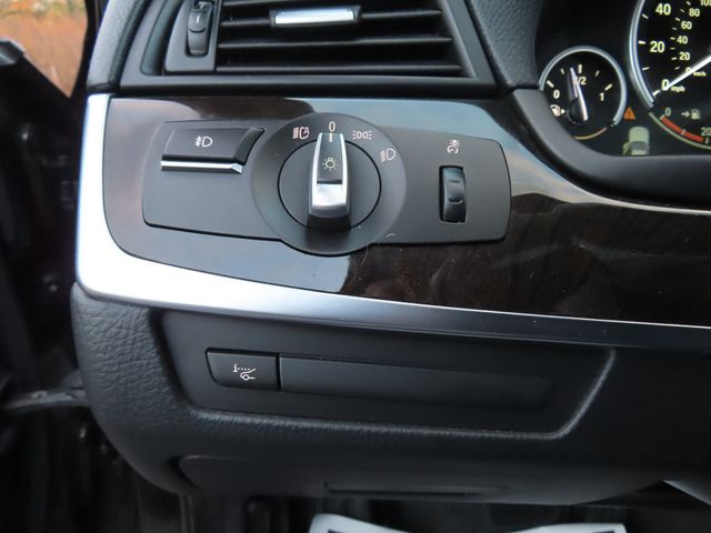 2016 BMW 5 Series 535i xDrive - 22947945 - 40