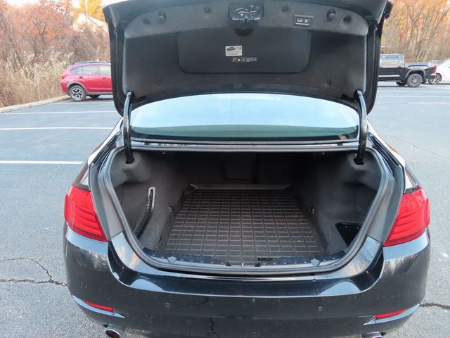 2016 BMW 5 Series 535i xDrive - 22947945 - 44