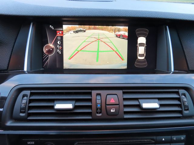 2016 BMW 5 Series 535i xDrive - 22947945 - 7