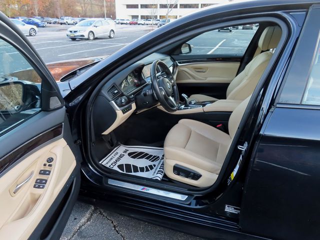 2016 BMW 5 Series 535i xDrive - 22952596 - 21