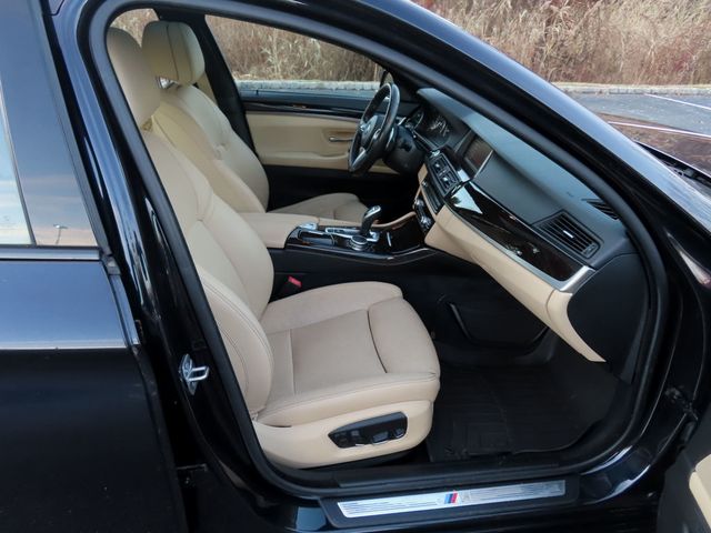 2016 BMW 5 Series 535i xDrive - 22952596 - 24