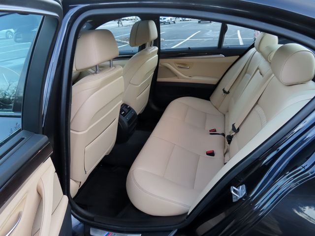 2016 BMW 5 Series 535i xDrive - 22952596 - 27